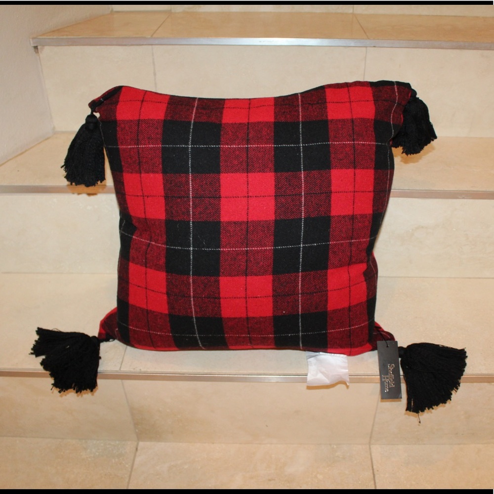 Buffalo Plaid Pillow (NWT)